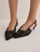 Nelly - Svart - Lace Low Heel