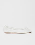 Nelly - Vit - Rounded Lace Ballerina