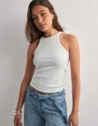 Vero Moda - Vit - Vmchloe Short Tank Top Ga Jrs Noos