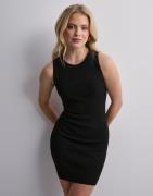 JDY - Svart - Jdycirkeline S/L O-Neck Dress Knt