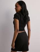 JJXX - Svart - Jxmary Short Skirt Tlr Noos