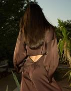 Nelly - Brun - Sassy Satin Blouse