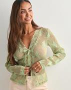 Nelly - Grön - Delicate Lace LS Top