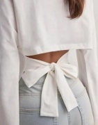 Nelly - Vit - Open Back Tie LS Top