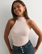 Nelly - Rosa - Sleeveless Polo Top