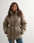 Nelly - Brun - Volume Precious Puffer Jacket