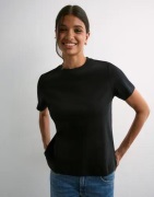 Vero Moda - Svart - Vmnaima Ss O-Neck T-Shirt Vma Noos