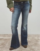 Nelly - Blå - Super Low Waist Bootcut Jeans