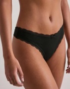 DORINA - Svart - Essential Cotton THONG