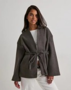 Vero Moda - Brun - Awsijina Ls V-Neck Short Jacket Noo