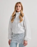 Nelly - Vit - Lace Mini Skirt