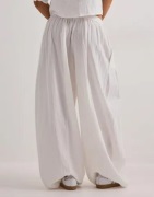 Pieces - Vit - Pckiana Hw Pants Wvn Bc