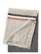 Boss Home Stripeli Throw Beige