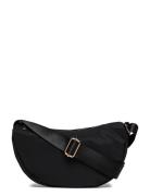 Noella Abby Halfmoon Bag Svart