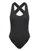 NIKE SWIM Nike Elevated Essential Pucker Crossback Piece Svart