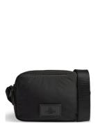 Markberg Lessmbg Crossbody Bag, Recycled Svart