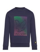 Lyle & Scott Dotted Eagle Graphic Sweatshirt Lila