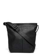 Ceannis Small Shoulder Bag Black Grained Leather Svart