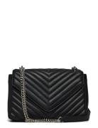 Gina Tricot Quilted Shoulder Bag Svart