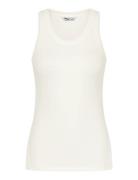 Triumph Beauty Layers Top Nsl Vit
