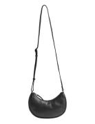 Markberg Denelambg Crossbody Bag, Grain Svart