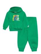 Nike T8-French Terry Pant Set Grön